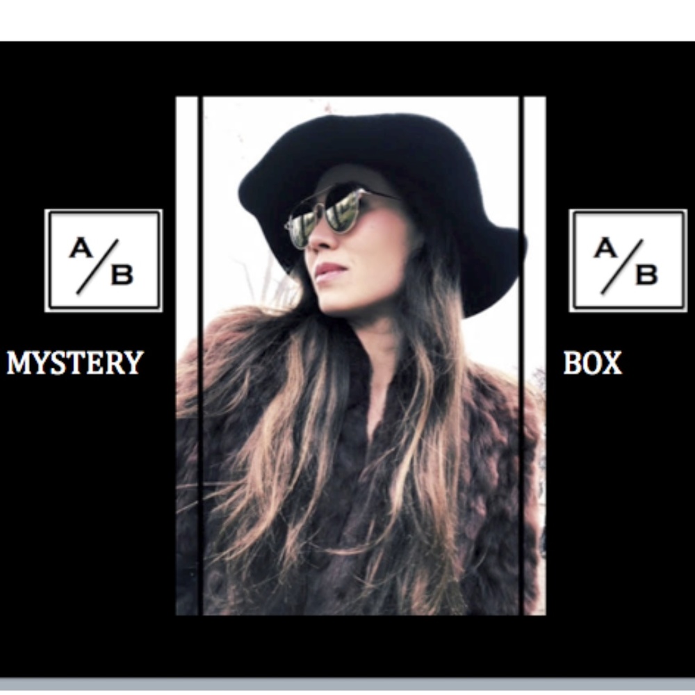 MYSTERY BOX OF GLASSES